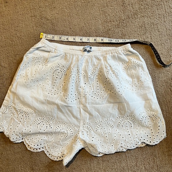 White Eyelet Lace Top and Shorts Set / Beach Coverup - Picture 15 of 15
